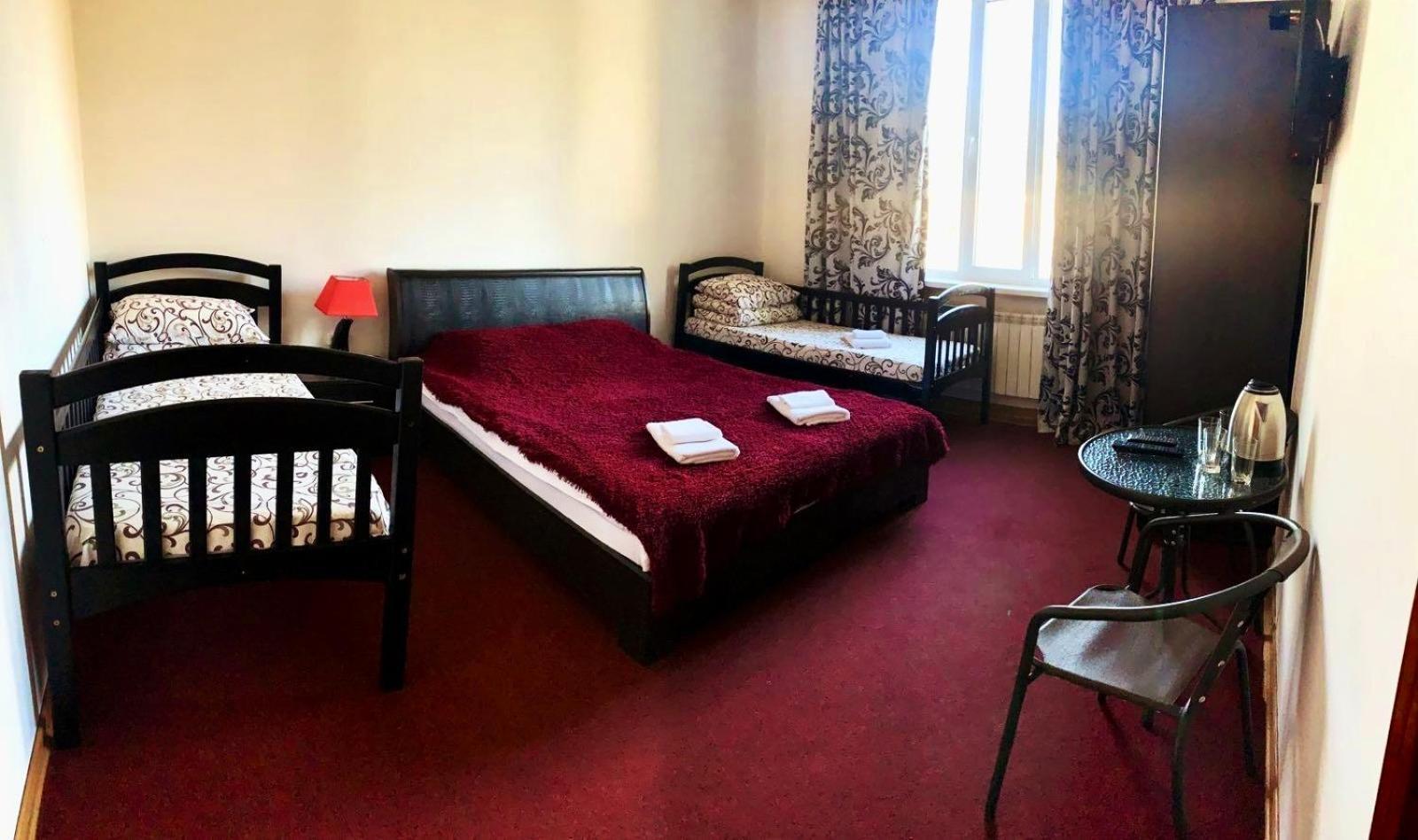 Mini-Hotel Sakvoyage Chernivtsi Exterior foto